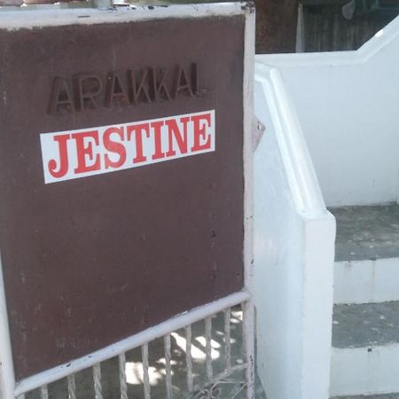 Jestine Homestay Kochi Eksteriør bilde